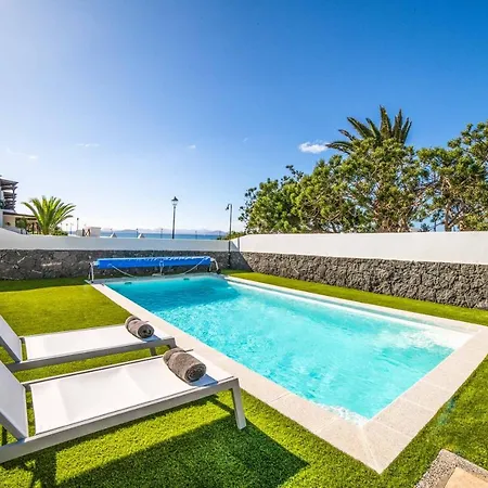 Galway Bay Villa *