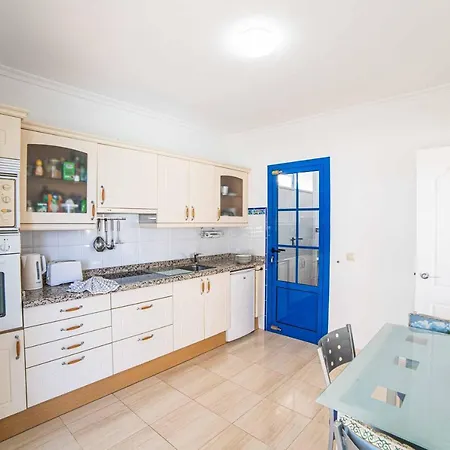 Galway Bay Villa Playa Blanca